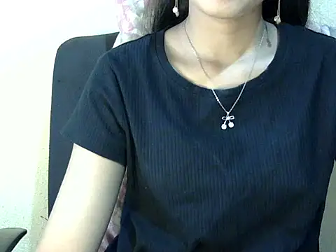 Snapshot of Shab_M chatting on April 30, 2026, 6:42 am Shab M online show from April 30, 2026, 6:42 am