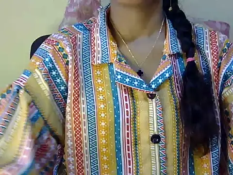 Snapshot of Shab_M chatting on May 17, 2026, 6:33 am Shab M online show from May 17, 2026, 6:33 am
