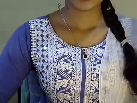 Snapshot of Shab_M chatting on July 28, 2026, 11:17 am Shab M online show from July 28, 2026, 11:17 am