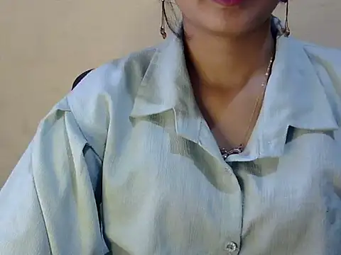 Snapshot of Shab_M chatting on August 2, 2026, 8:13 am Shab M online show from August 2, 2026, 8:13 am