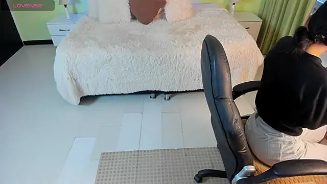 Celeste Rous   online show from March 10, 2026, 12:21 pm