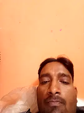 RahulPriya-1992 online show from December 4, 2025, 7:55 pm