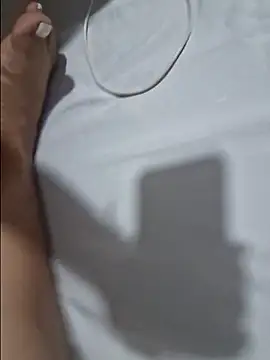 jimena2007 online show from December 21, 2025, 6:53 am