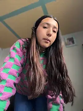 Alix Rousses21 online show from April 23, 2026, 10:12 pm