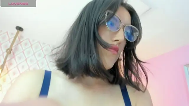 VENUSGREYS1 online show from February 13, 2026, 12:23 pm