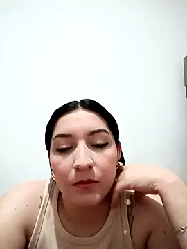 jade nevez9090 online show from December 4, 2025, 2:54 am