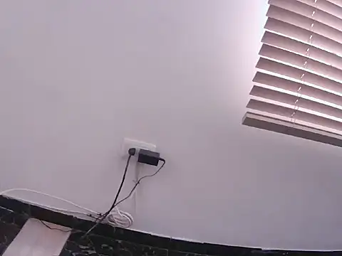 Fernanda andrew online show from April 6, 2026, 3:24 pm