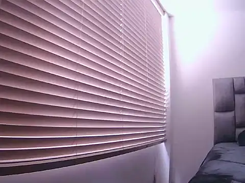 Fernanda andrew online show from April 10, 2026, 3:28 pm