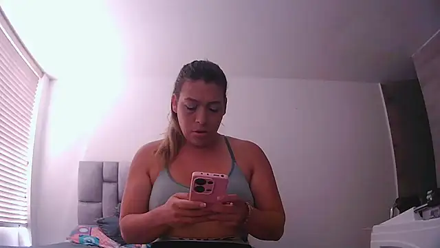 Fernanda andrew online show from July 29, 2026, 6:39 pm