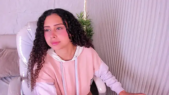 MarelynSummer online show from April 22, 2026, 11:34 am