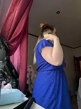 ScarletSaffire online show from April 7, 2026, 9:21 am