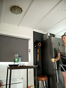 jefflatex45 online show from June 3, 2026, 3:06 pm