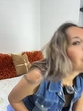 sandrafarrely online show from April 2, 2026, 2:20 am