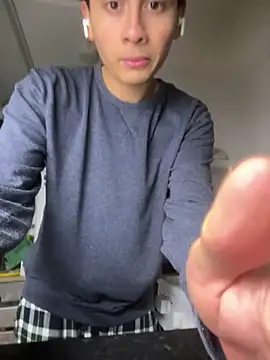 Snapshot of hungspanishtwink chatting on February 1, 2026, 10:30 pm hungspanishtwink online show from February 1, 2026, 10:30 pm