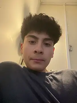 Snapshot of hungspanishtwink chatting on February 6, 2026, 9:34 am hungspanishtwink online show from February 6, 2026, 9:34 am