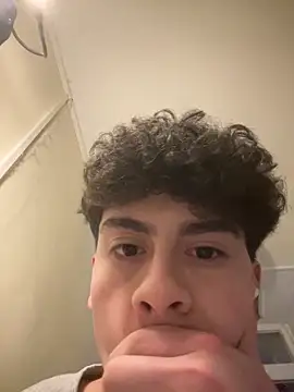 Snapshot of hungspanishtwink chatting on February 14, 2026, 11:12 pm hungspanishtwink online show from February 14, 2026, 11:12 pm