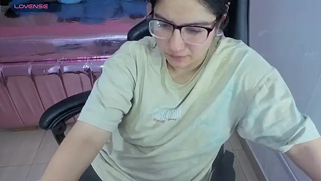 eva smit t online show from March 19, 2026, 2:37 am