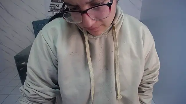 eva smit t online show from April 19, 2026, 8:13 am