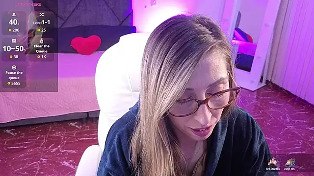 Snapshot of Scarlett_079 chatting on May 14, 2026, 11:50 am Scarlett 079 online show from May 14, 2026, 11:50 am