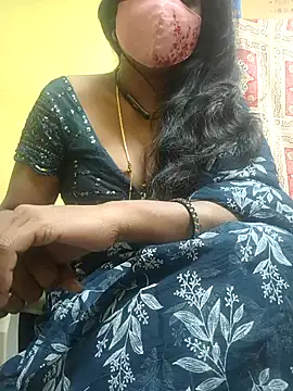 Preeti345 online show from January 18, 2026, 12:42 pm