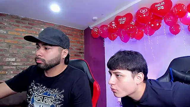 HotThreesoome online show from February 20, 2026, 12:27 pm