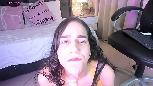 Snapshot of ariana__rosse chatting on May 15, 2026, 3:24 am ariana rosse online show from May 15, 2026, 3:24 am