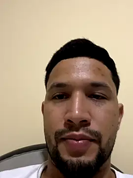 Ethan Bilzerian online show from December 5, 2025, 3:04 am