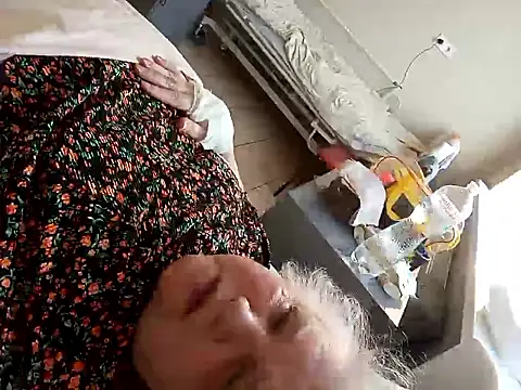 HapinessLovee online show from March 27, 2026, 3:12 pm