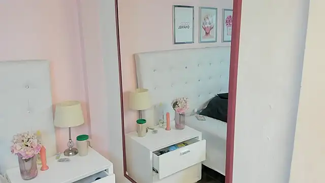 TanyaOconnor online show from February 10, 2026, 11:47 am