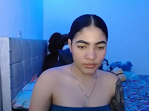 ashley jones94 online show from December 5, 2025, 3:15 am