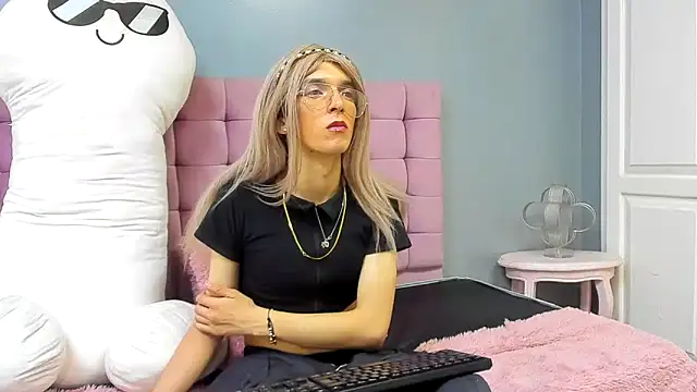 Lis Pearson online show from March 6, 2026, 1:35 am