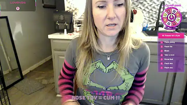 alluringpixie online show from January 16, 2026, 8:24 pm