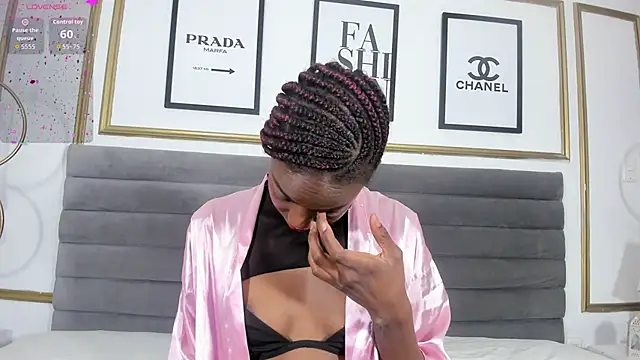 Ririblonde1 online show from December 21, 2025, 12:34 pm