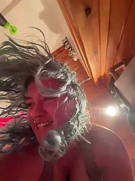 rosiebuddy online show from April 21, 2026, 4:08 am