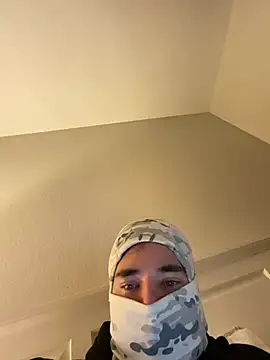 phantom898983 online show from April 1, 2026, 7:53 am