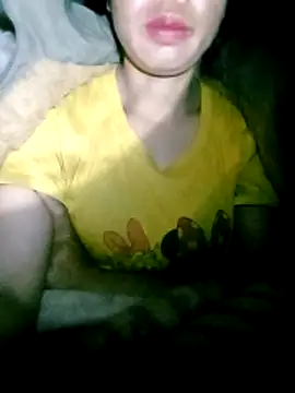 Snapshot of anna-can chatting on December 17, 2025, 7:42 pm anna-can online show from December 17, 2025, 7:42 pm