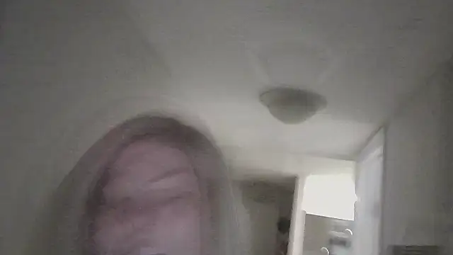 Snapshot of SpiderRose chatting on February 7, 2026, 5:00 am SpiderRose online show from February 7, 2026, 5:00 am