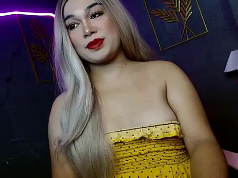 Snapshot of shadow-goddess chatting on December 20, 2025, 4:08 am shadow-goddess online show from December 20, 2025, 4:08 am