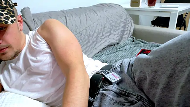 Brellisimo online show from December 13, 2025, 7:53 pm