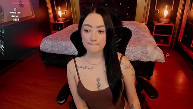 Snapshot of Sabrina_Cutte chatting on May 26, 2026, 3:35 am Sabrina Cutte online show from May 26, 2026, 3:35 am