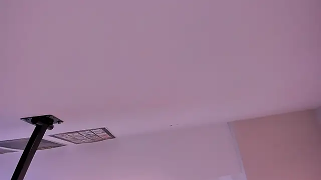 loraineblake online show from December 13, 2025, 7:53 pm