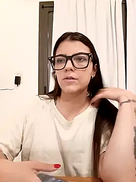 lililovexx online show from February 2, 2026, 1:15 am