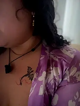 VanesssaMilf  online show from February 16, 2026, 6:48 pm