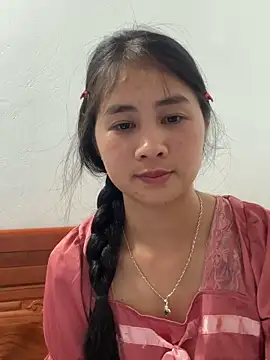 Him MountainGirl online show from April 20, 2026, 3:04 pm