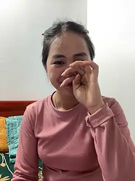 Him MountainGirl online show from April 21, 2026, 10:43 am