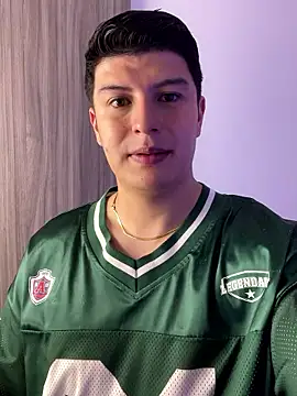 Goldenknight33 online show from January 7, 2026, 3:25 pm