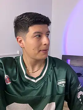 Goldenknight33 online show from February 27, 2026, 2:28 pm