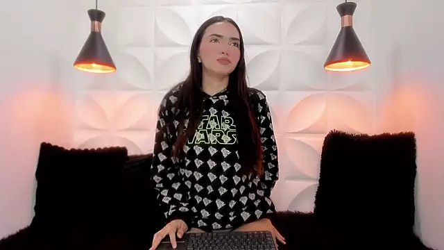 valeriecute18 online show from March 29, 2026, 11:54 am