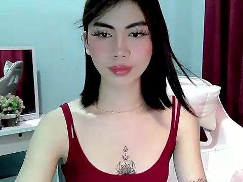 Ur hottestdella online show from February 22, 2026, 3:43 pm