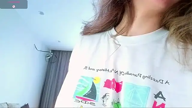 KiraBodrick online show from July 22, 2026, 3:15 pm